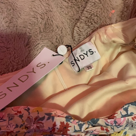 Sndys floral dress - XS, never worn. - Picture 4 of 4
